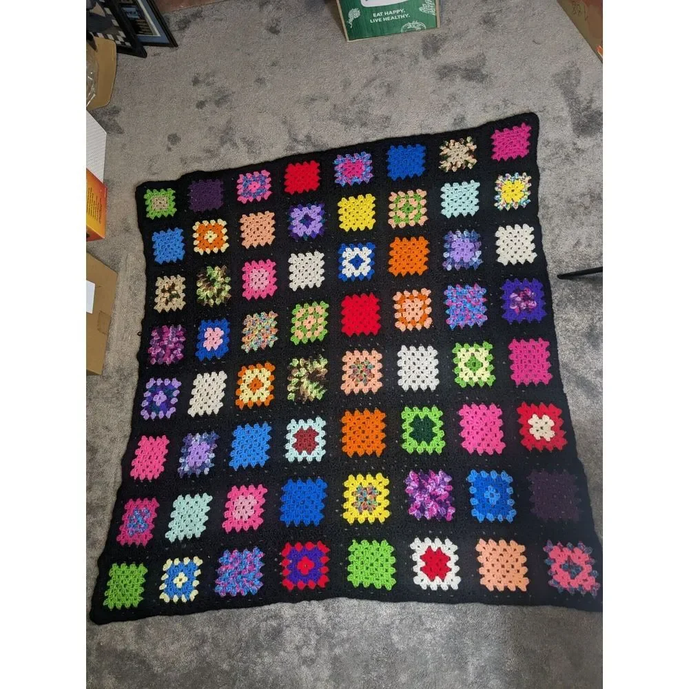 Vtg Handmade Afghan Throw ‎ Crochet Black Granny Square Roseanne Big Bang 58x58